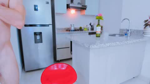 Snapshot of h0ney__p0t chatting on March 12, 11:44 pm Margareth  Stallion online show from March 12, 11:44 pm