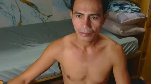 Snapshot of h0t2xh0ry chatting on May 12, 12:13 pm Rue online show from May 12, 12:13 pm