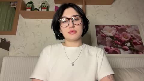 Snapshot of h3l9a_pataki chatting on October 27, 5:06 pm Helga online show from October 27, 5:06 pm