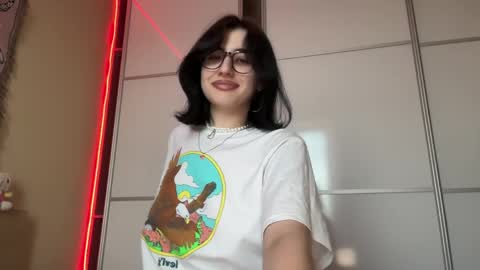 Snapshot of h3l9a_pataki chatting on May 14, 5:09 pm Helga online show from May 14, 5:09 pm