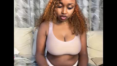 Snapshot of h_o_t_goddess chatting on October 12, 2:21 am h_o_t_goddess online show from October 12, 2:21 am