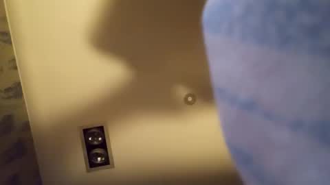 Snapshot of h_rd333 chatting on October 19, 3:56 pm h_rd333 online show from October 19, 3:56 pm