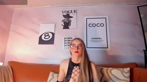 Snapshot of hada_magica chatting on June 14, 7:27 pm hada_magica online show from June 14, 7:27 pm