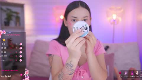 Snapshot of hade_collinss chatting on July 22, 12:52 pm Hade online show from July 22, 12:52 pm