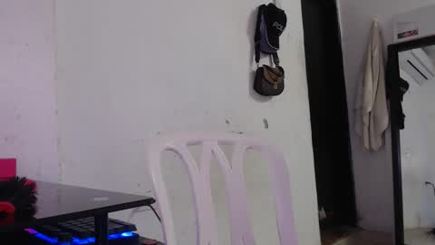 hadesmit1 online show from March 27, 11:15 pm