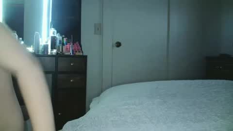 Snapshot of haileyakuma69 chatting on December 19, 4:23 am Hailey and d online show from December 19, 4:23 am