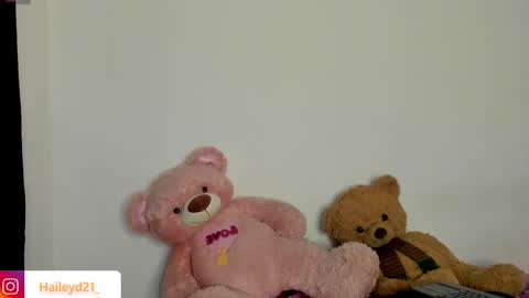 Hailey online show from March 14, 11:10 pm