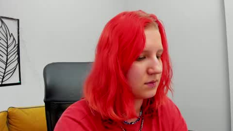Snapshot of haileyfoxy chatting on April 24, 11:56 am Hailey online show from April 24, 11:56 am