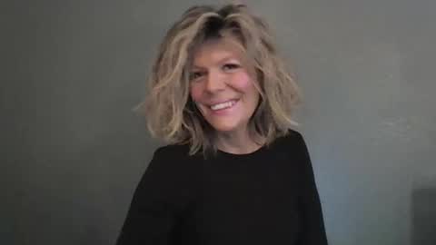 Hailey online show from April 23, 5:48 pm