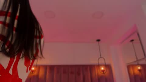 Snapshot of haily_b chatting on February 7, 7:28 pm Haily online show from February 7, 7:28 pm