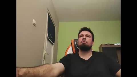 hairy_guy007 online show from March 7, 11:35 pm