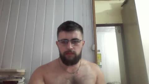 Snapshot of hairy_man_69_ chatting on February 12, 4:12 am horny online show from February 12, 4:12 am