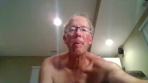 Snapshot of hairybater26 chatting on November 2, 2:36 am Harry online show from November 2, 2:36 am