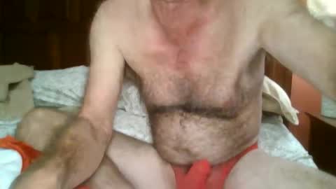 Snapshot of hairybater26 chatting on November 15, 4:32 am Harry online show from November 15, 4:32 am