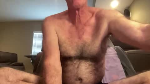 Snapshot of hairybater26 chatting on January 7, 8:00 pm Harry online show from January 7, 8:00 pm