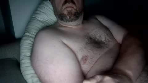 Snapshot of hairybear987 chatting on July 25, 11:41 am hairybear987 online show from July 25, 11:41 am