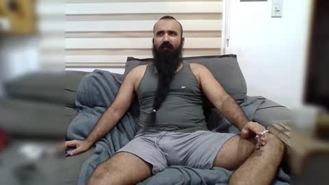 Snapshot of hairybeardedsmoker chatting on February 26, 5:06 am Hairy Beard Smoker online show from February 26, 5:06 am