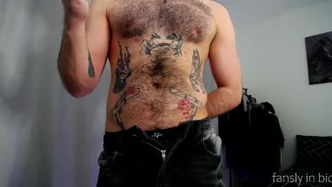 Snapshot of hairycuss chatting on May 18, 6:03 pm Adam online show from May 18, 6:03 pm
