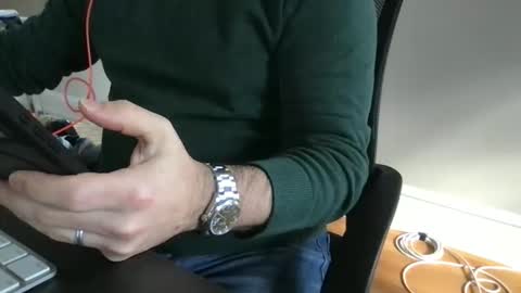 Snapshot of hairydaddy112288 chatting on November 6, 4:19 pm hairydaddy112288 online show from November 6, 4:19 pm