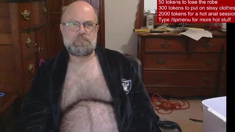Snapshot of hairydaddybear69 chatting on May 29, 11:08 am HairyDaddyBear69 online show from May 29, 11:08 am