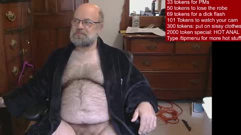 Snapshot of hairydaddybear69 chatting on June 5, 11:38 am HairyDaddyBear69 online show from June 5, 11:38 am