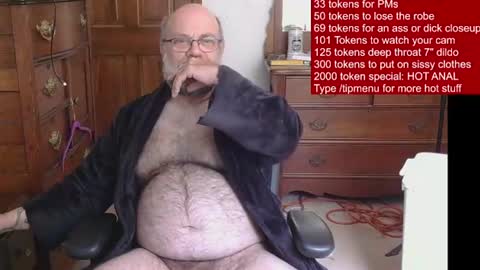 Snapshot of hairydaddybear69 chatting on June 11, 2:04 pm HairyDaddyBear69 online show from June 11, 2:04 pm