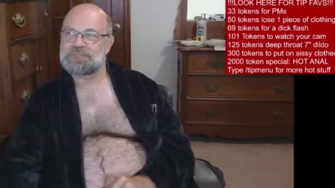 Snapshot of hairydaddybear69 chatting on July 7, 11:36 am HairyDaddyBear69 online show from July 7, 11:36 am