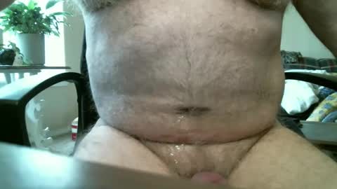 Snapshot of hairydude962 chatting on April 18, 7:58 pm hairydude962 online show from April 18, 7:58 pm