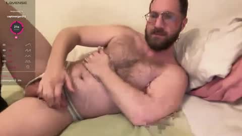 Snapshot of hairyfitguy444 chatting on March 6, 2:19 am Harry Fit Big Bro Dad Sir online show from March 6, 2:19 am