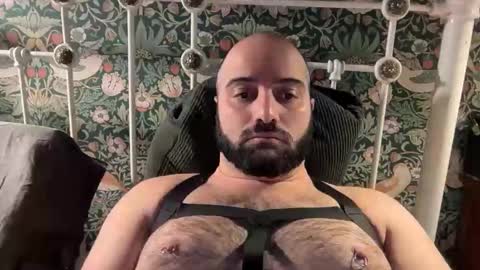Snapshot of hairyleatherguy chatting on November 26, 8:54 pm Hairy Guy online show from November 26, 8:54 pm