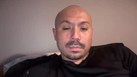 Snapshot of hairyman30000 chatting on February 19, 1:51 am hairyman30000 online show from February 19, 1:51 am