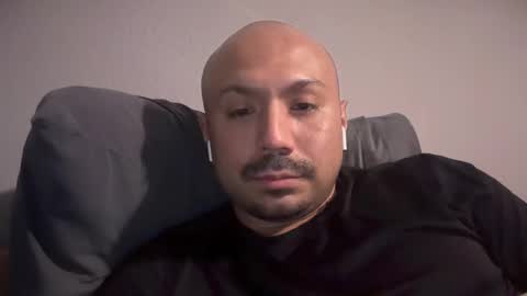 Snapshot of hairyman30000 chatting on February 19, 4:55 am hairyman30000 online show from February 19, 4:55 am