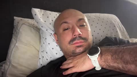 Snapshot of hairyman30000 chatting on February 23, 5:45 am hairyman30000 online show from February 23, 5:45 am