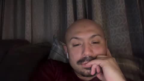 Snapshot of hairyman30000 chatting on March 8, 3:06 am hairyman30000 online show from March 8, 3:06 am