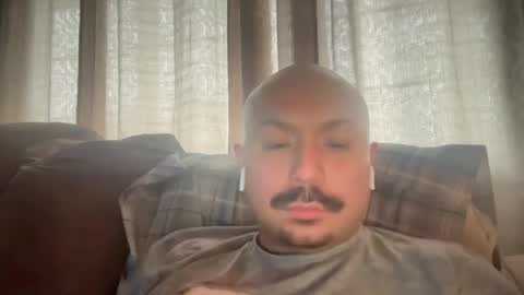 Snapshot of hairyman30000 chatting on March 9, 11:35 pm hairyman30000 online show from March 9, 11:35 pm