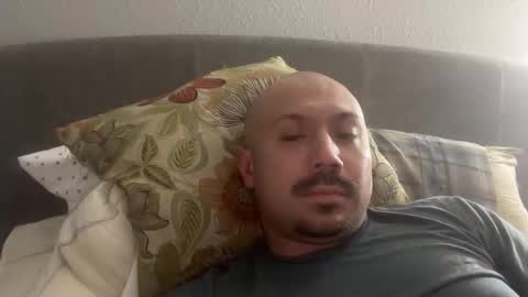 Snapshot of hairyman30000 chatting on November 6, 1:39 am hairyman30000 online show from November 6, 1:39 am