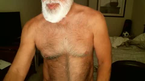 Snapshot of hairypecsguy chatting on April 30, 7:04 am Hairy pecs online show from April 30, 7:04 am