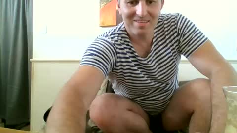 Snapshot of hakfin666 chatting on June 24, 3:33 pm hakfin666 online show from June 24, 3:33 pm