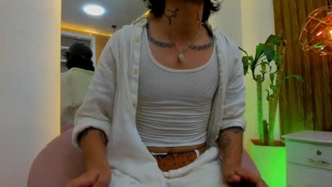 Hal Steed online show from April 11, 8:24 pm