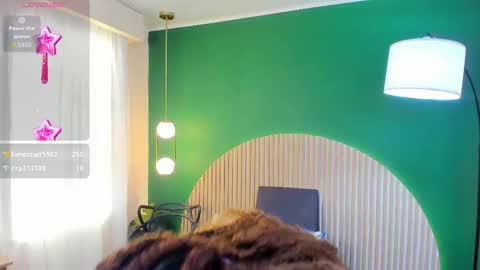 Halley Lorens online show from November 19, 7:25 pm