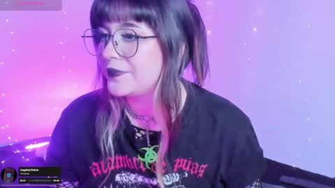 Snapshot of hallucigenia_sparza chatting on July 9, 8:57 pm Hallu online show from July 9, 8:57 pm