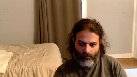 Snapshot of halycon2147818 chatting on May 6, 8:14 pm halycon2147818 online show from May 6, 8:14 pm