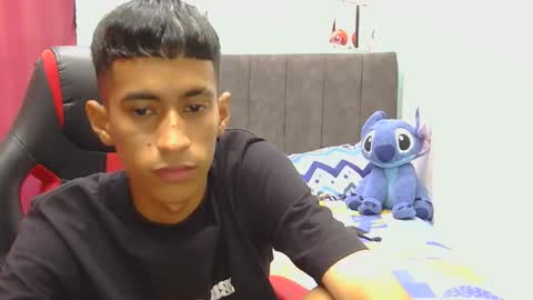 hamcummboy20 online show from May 16, 1:02 am