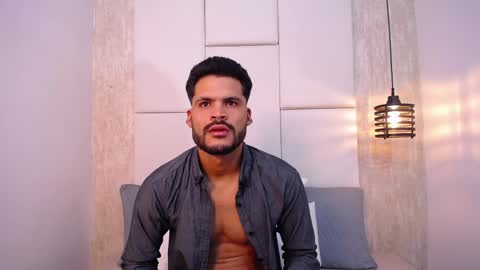 Snapshot of hamilton_1 chatting on October 4, 1:36 am Hamilton online show from October 4, 1:36 am