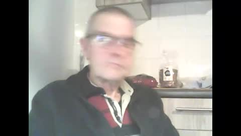 Prefer men 80 online show from December 21, 9:33 pm