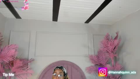 hanaahquinn online show from April 3, 11:30 am