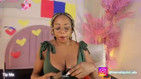 hanaahquinn online show from June 23, 11:30 am