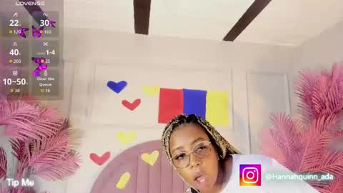 hanaahquinn online show from July 8, 11:26 am