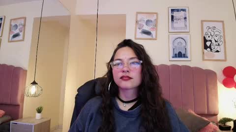 hanabie_ online show from April 11, 3:22 am