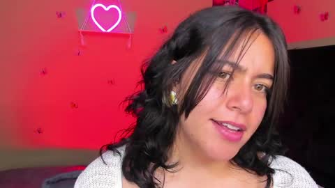 Snapshot of hanah_bakeer chatting on May 11, 4:04 pm Hanah Montana Independent model online show from May 11, 4:04 pm